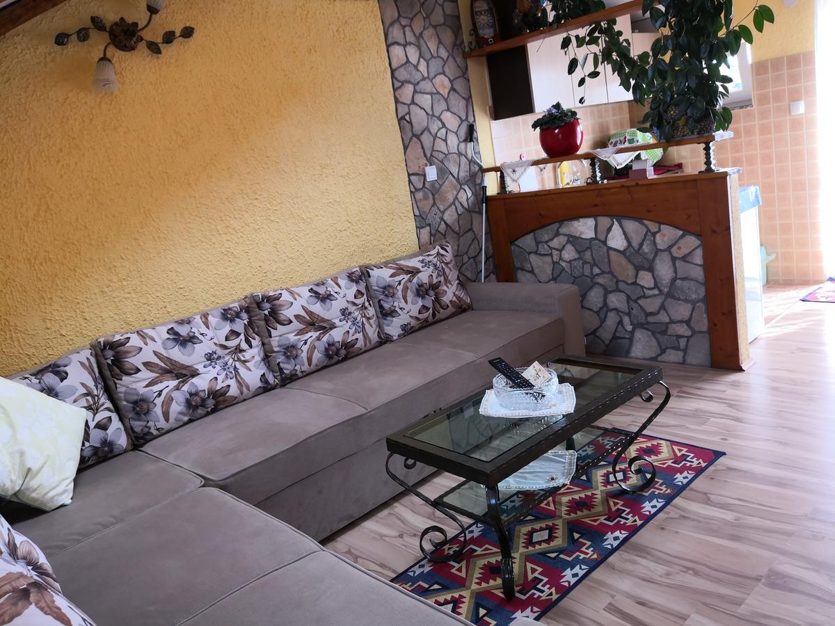 Kuca Tonci & Semsa Apartment Tisno Exterior photo