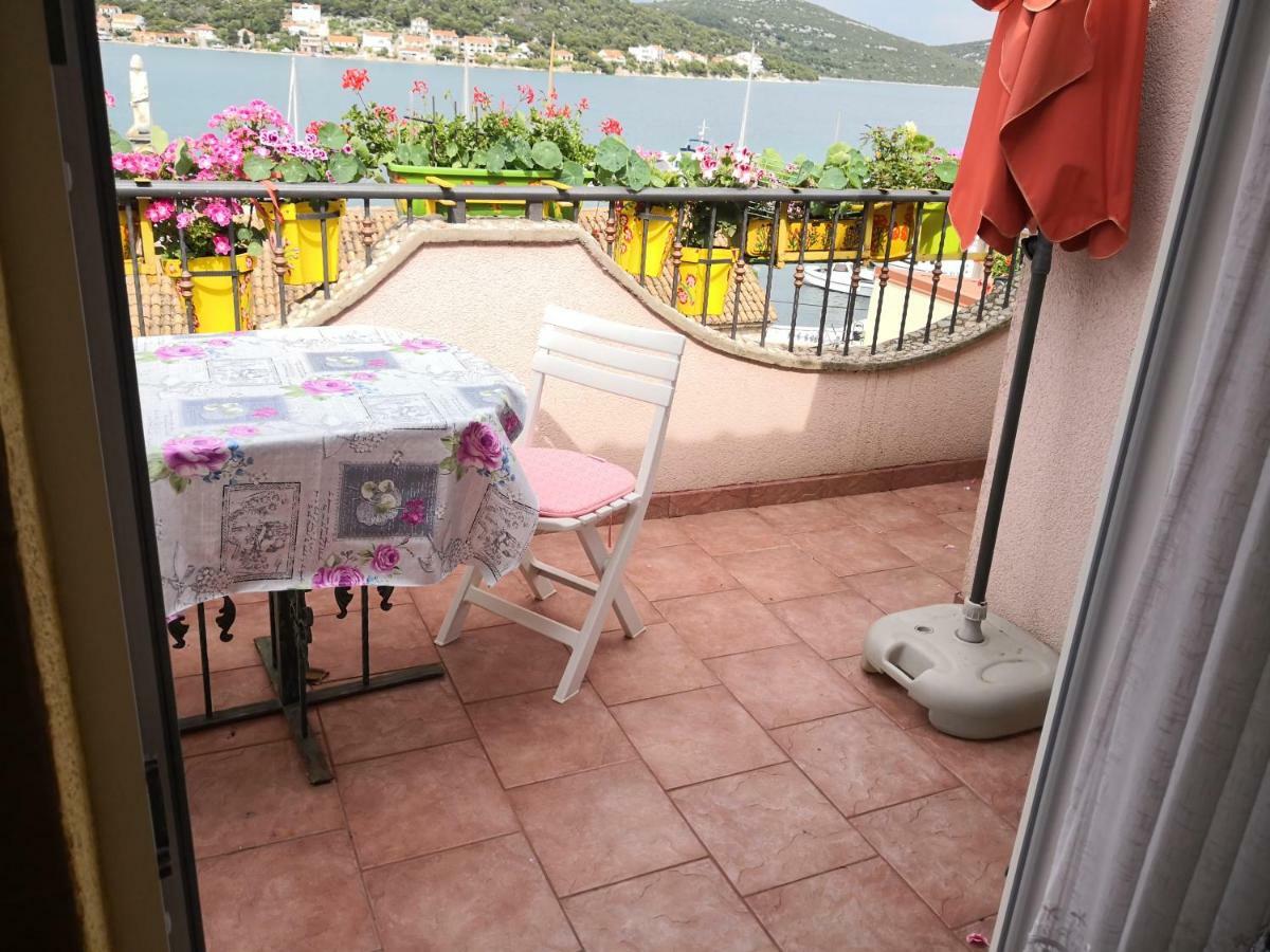 Kuca Tonci & Semsa Apartment Tisno Exterior photo